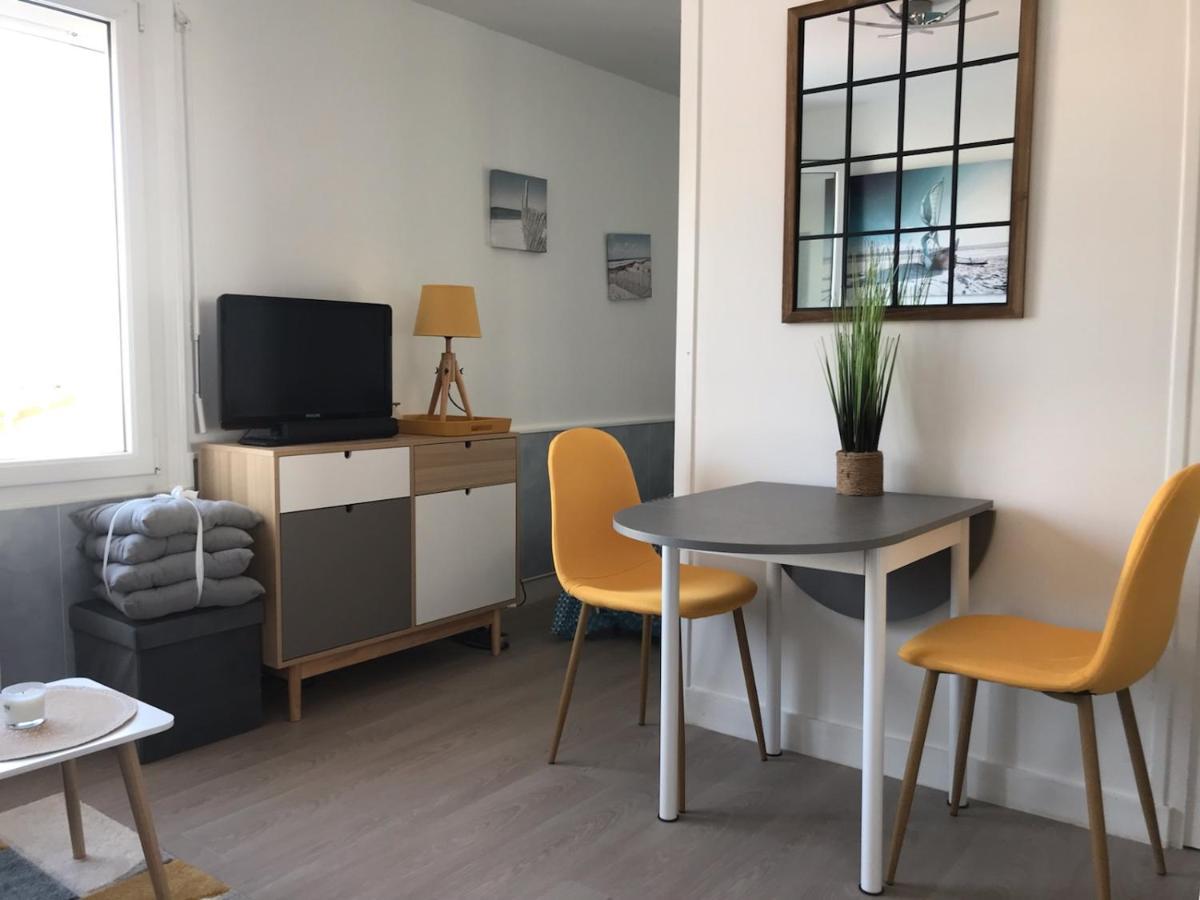 Appt Fouras Centre Ville 50M De La Mer Exterior photo
