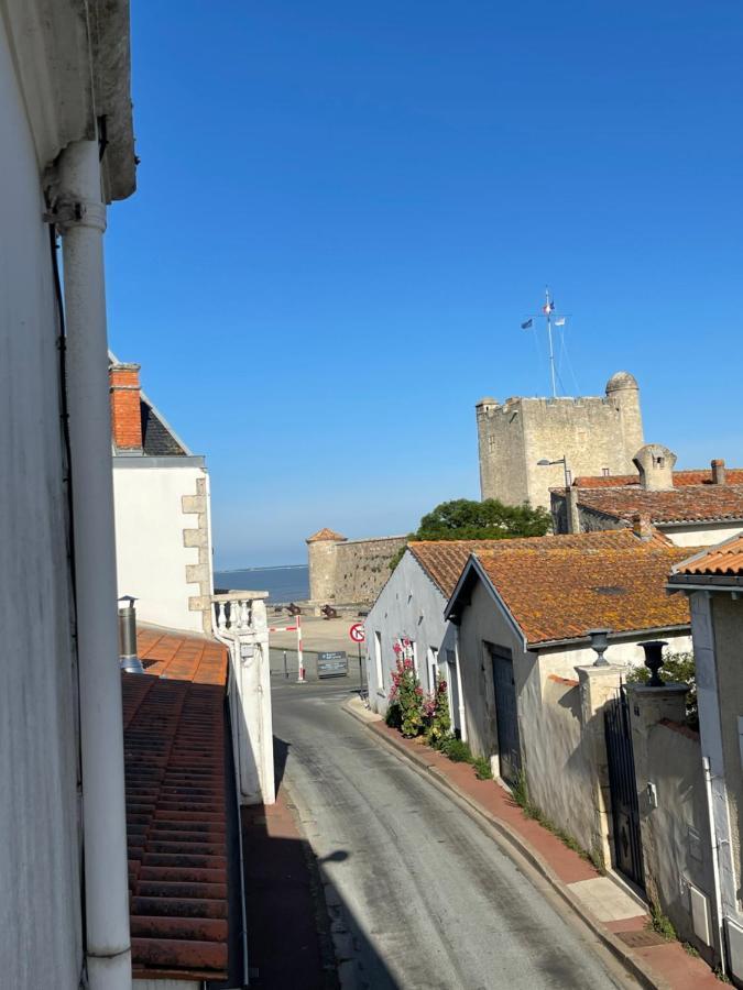 Appt Fouras Centre Ville 50M De La Mer Exterior photo